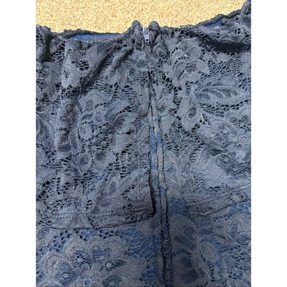 Charlotte Russe Lined Blue Soft Lace size Medium - Picture 8 of 10